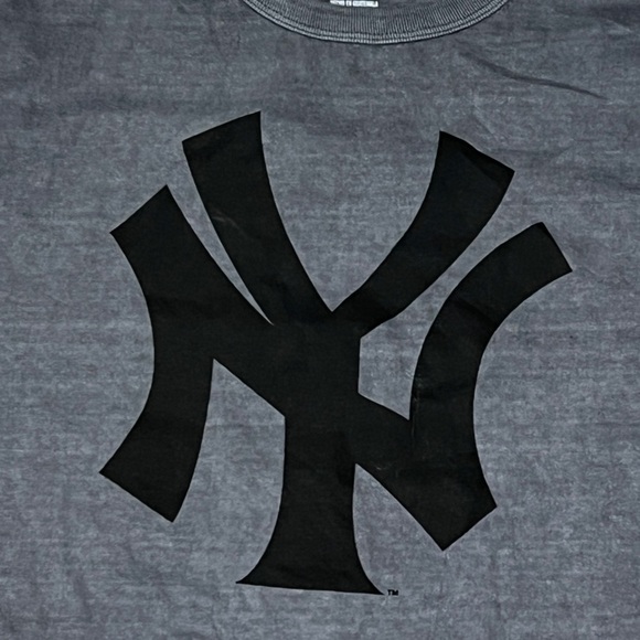 New York Yankees MLB Baseball Long Sleeve Sports Tshirt NY Yankees - Picture 2 of 6